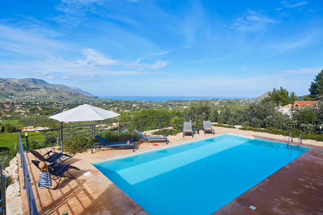 Villa Luxury Con Piscina Privata Vista Mare - Castellammare Del Golfo Bagian luar foto